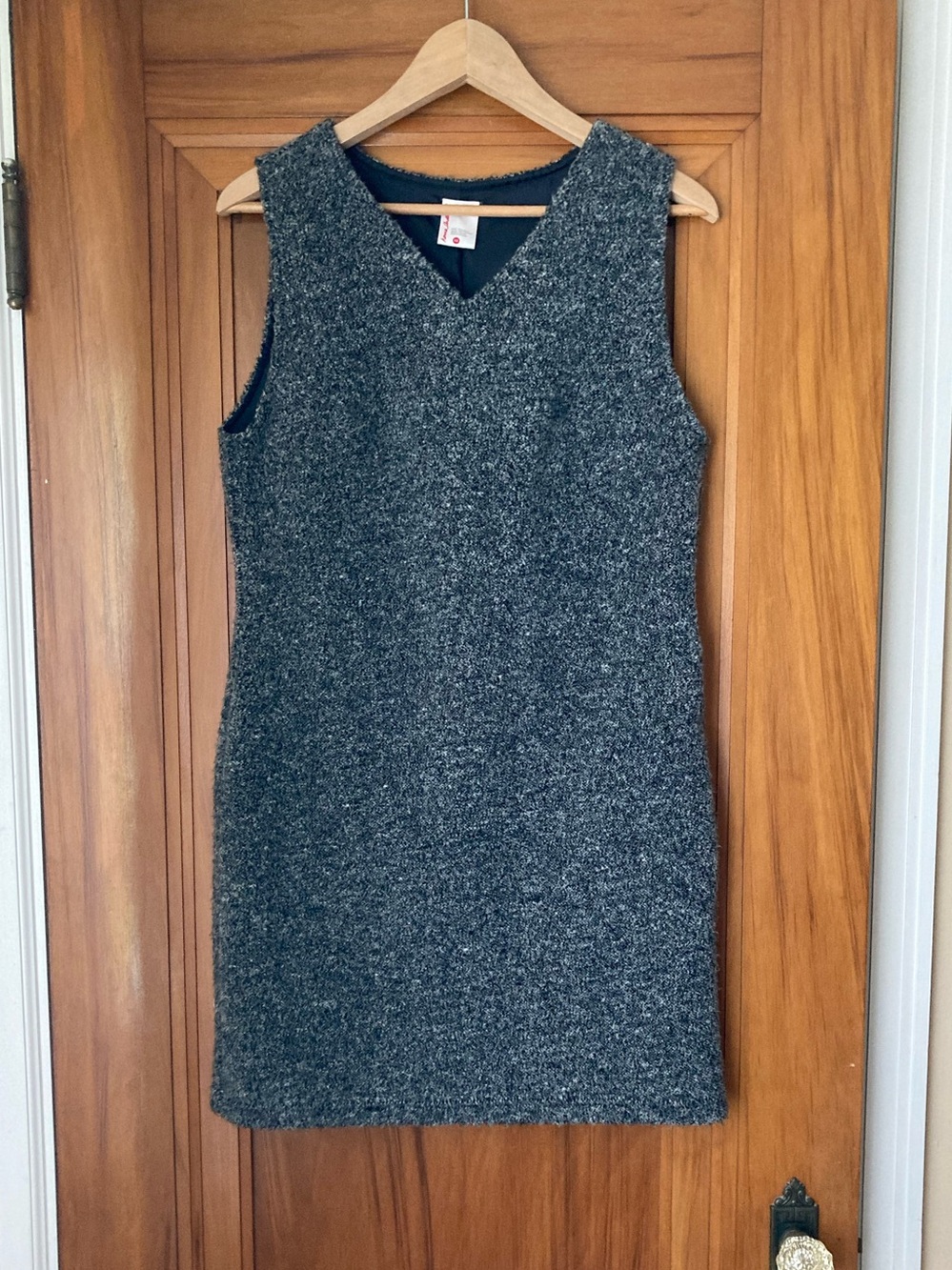 Hanna Andersson / Vintage Boucle  Black & White Sleeveless V-Neck shift dress